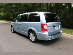 2012 Chrysler Town & Country 4dr Wgn Touring-L full