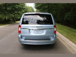 2012 Chrysler Town & Country 4dr Wgn Touring-L full